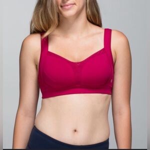 Lululemon Ta Ta Tamer Sports Bra
